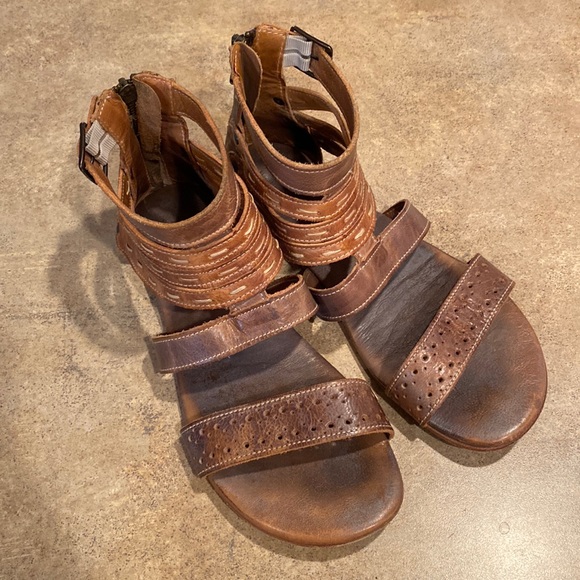 Bed Stu Brown Leather Sandals - Picture 1 of 8